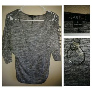 Unique Grey/silver top